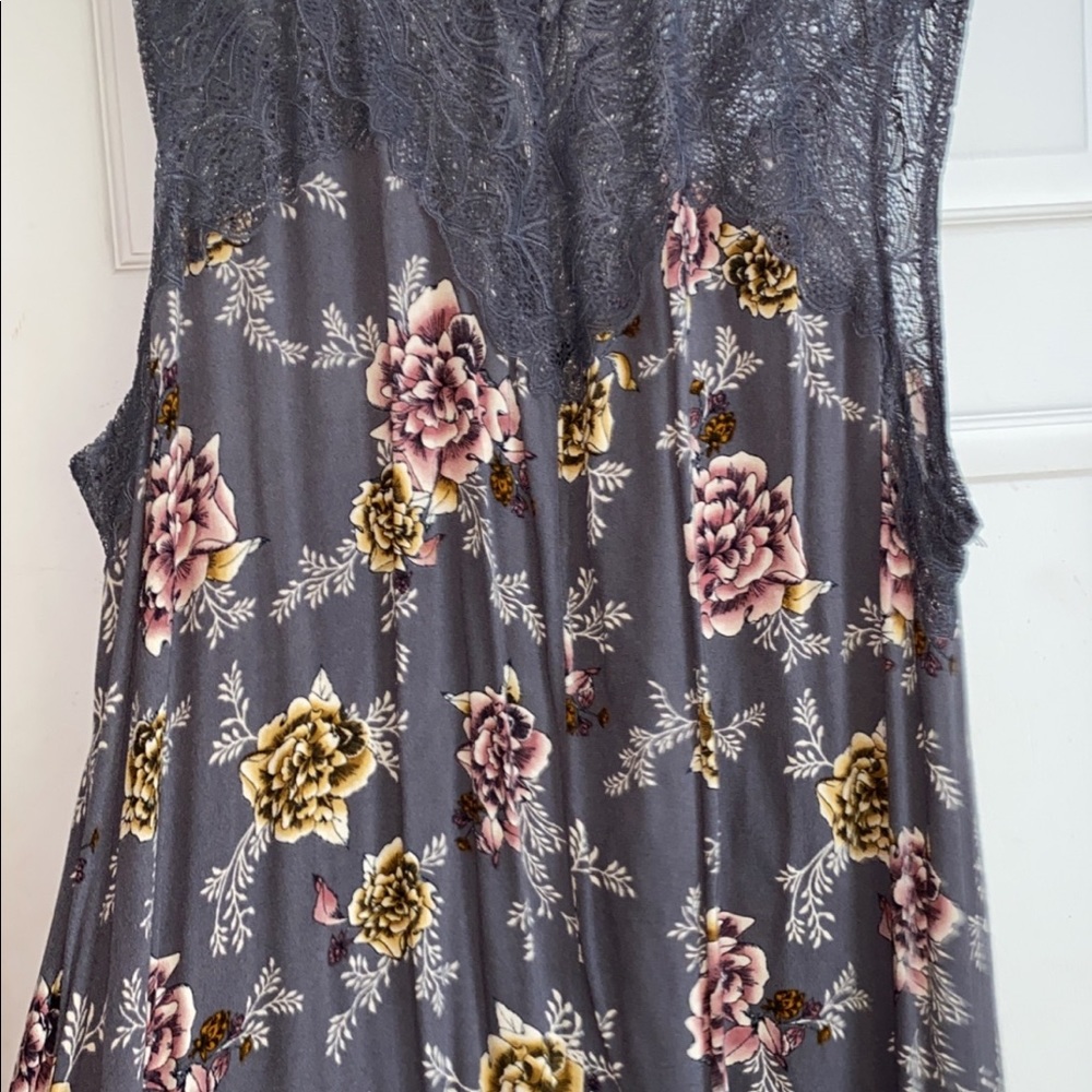Torrid - Picture 5 of 5